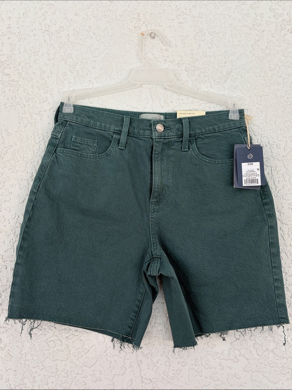 Universal Thread Teal slim hip & leg Denim Bermuda vintage Shorts size 2/26